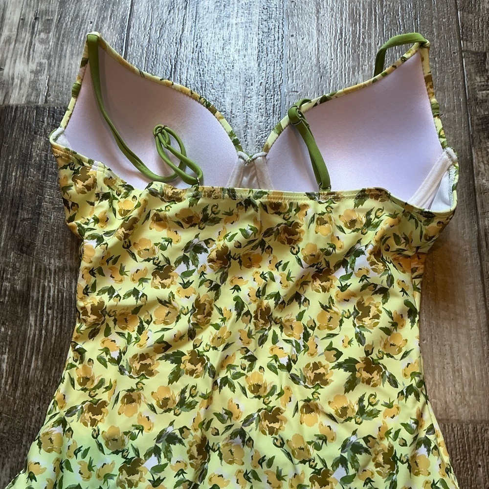 Floral Yellow and Green One-Piece Swimsuit Size Small - Picture 8 of 9